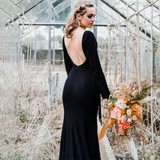 Runhufu Long Sleeves Black Mermaid Bridal Gowns V Neck Backless Tassels Custom Made Thigh Split Sexy Fringed Gothic Wedding Dress