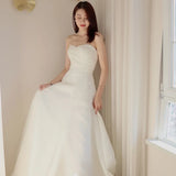 Runhufu Sexy Strapless Wedding Dress Elegant A-line Sleeveless Vestido De Noiva Classic Lace Up Small Train Robe De Mariee