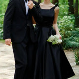 Runhufu Satin Wedding Dresses Fashion Spaghetti Straps Vintage Square Collar Bridal Dress Black Simple Sexy Backless Suknia Slubna