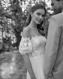 Runhufu Boho Wedding Dresses Off Shoulder Sleeve Bridal Gowns White Lace Bride Dress Beach Side Slit Wedding Gowns 2024 Strapless