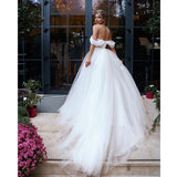 Runhufu Women's Elegant Wedding Dresses Sexy Off Shoulder Sleeveless A Series Bridal Gowns Vestidos De Novia 2023 Robe Mariée