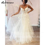 runhufu Straps Beach Lace Wedding Dresses Appliques Lace A-Line White Bride Dress Princess Wedding Gown Backless Robe de marie
