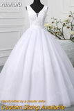 runhufu Novias Classic V Neck Sleeveless Wedding Dress 2023 Plus Size New A Line Ivory White Lace Romantic Bride Bridal Gown botton