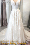 Runhufu Elegant Light Champagne A-Line Lace Appliques Wedding Dress V-Neck Sleeveless Beading Bridal Gown Ivory Spagetti Straps Open