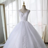 runhufu White Wedding Dress 2023 Sexy V-neck Bridal Dress With Train Luxury Lace Ball Gown Princes Vestido De Noiva Plus Size