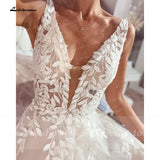 runhufu V Neck Lace Appliques Wedding Dresses Champagne Bridal Gowns A Line Wedding Gown estido de noiva praiano