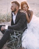Runhufu V-Neck A-Line Simple Wedding Dresses Spaghetti Straps Lace Appliques Tulle Princess Bridal Gowns Custom Made