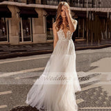 Runhufu A-Line Tulle Boho Wedding Dress Sleeveless V Neck Backless Applique Bridal Dress 2023 Robe De Mariée Ladies Elegance