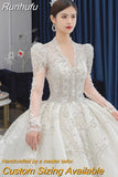 Runhufu Sleeved Winter Wedding Dress 2023 New V Neck Luxury Beading Princes Wedding Gown Vestido De Noiva